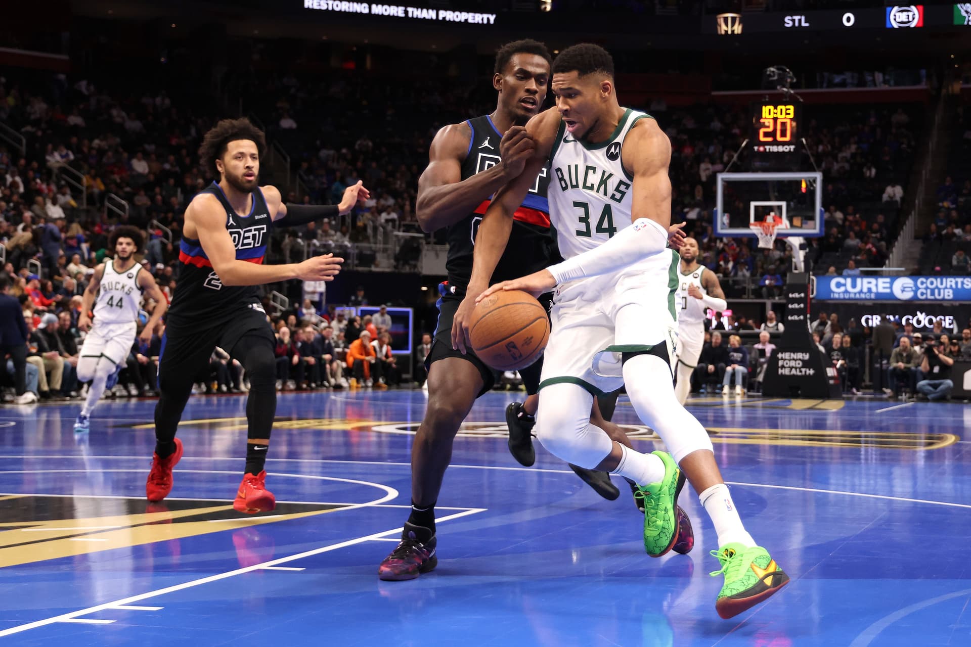 Giannis Antetokounmpo and Jalen Duren