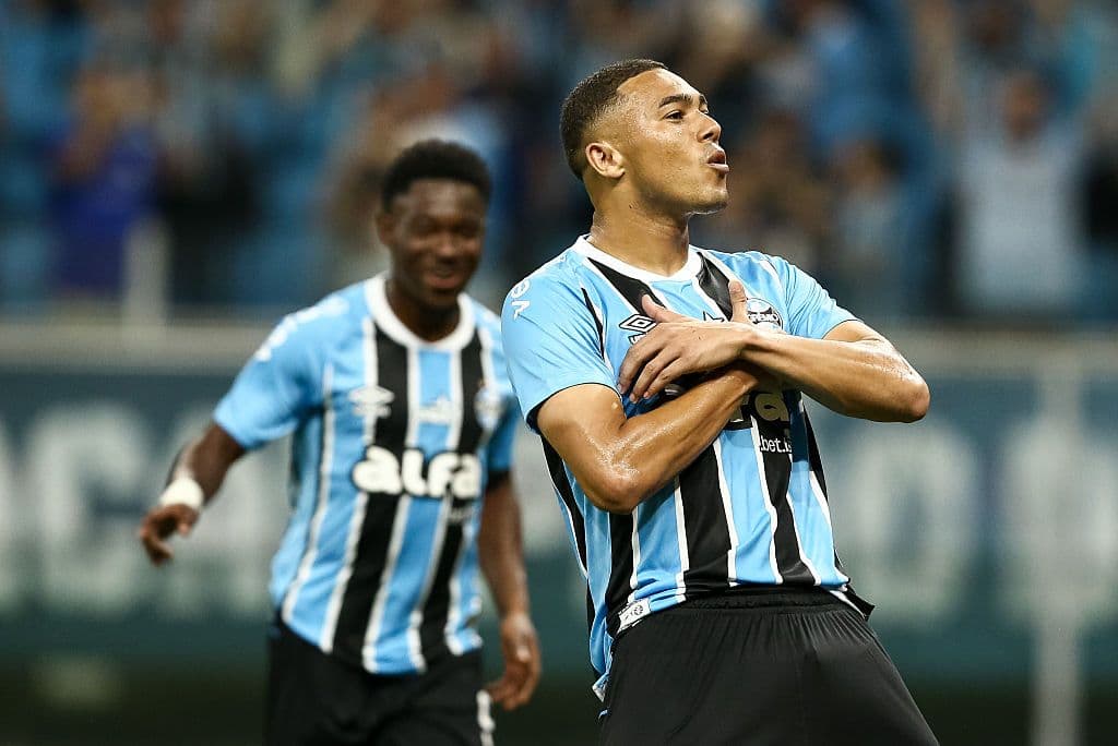 Gremio v Sao Paulo - Brasileirao 2025