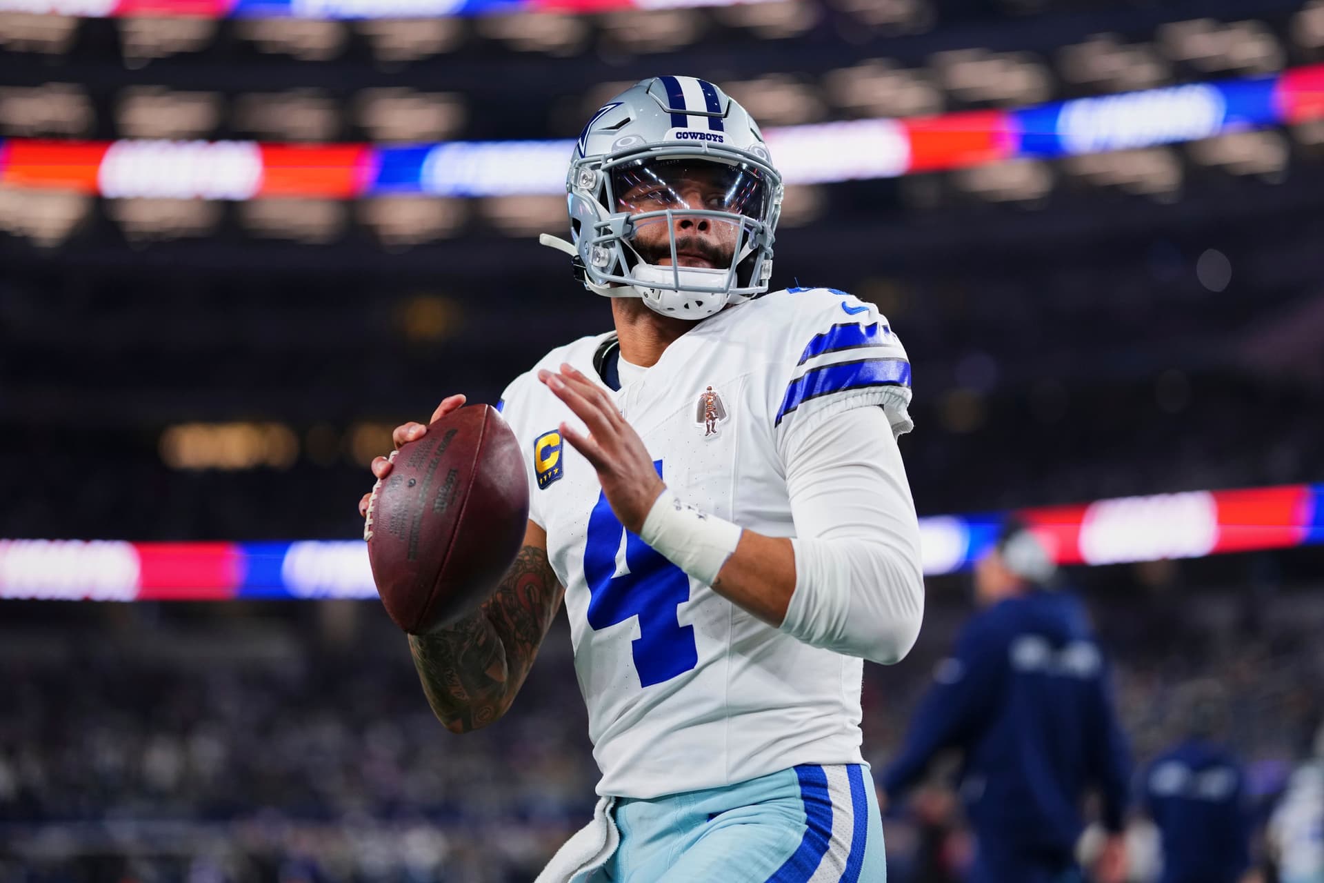 Dak Prescott #4 of the Dallas Cowboys warms up before kickoff against the Minnesota Vikings